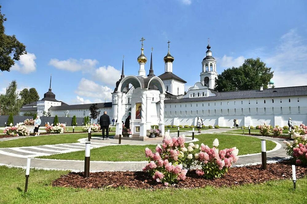 <span style="font-weight: bold;">17.10-18.10. Ярославль. Свято-Введенский Толгский монастырь. Тутаев. Воскресенский собор</span>