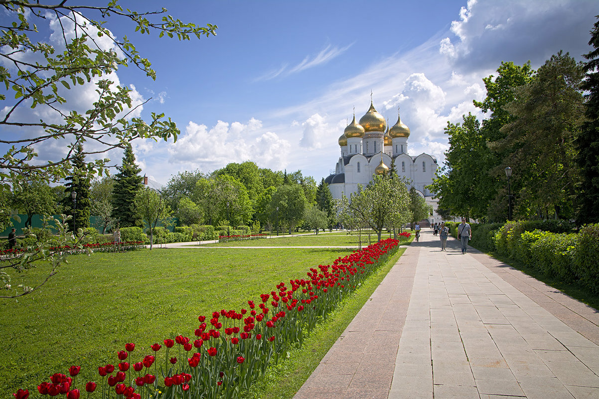 <span style="font-weight: bold;">21.03-22.03 Ярославль. Свято-Введенский Толгский монастырь. Переяславль-Залесский. Годеново. Антушково. Животворящий Крест Господень.</span>&nbsp; &nbsp;<span style="font-weight: bold;">&nbsp; &nbsp; &nbsp; &nbsp; &nbsp; &nbsp;</span>